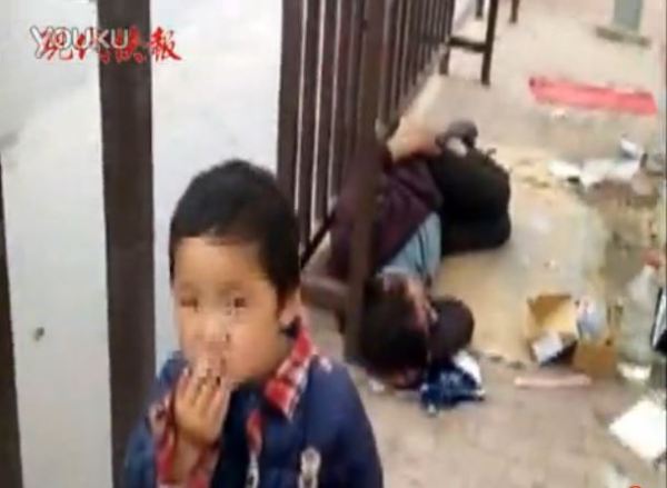 beggar child smoking suqian jiangxi