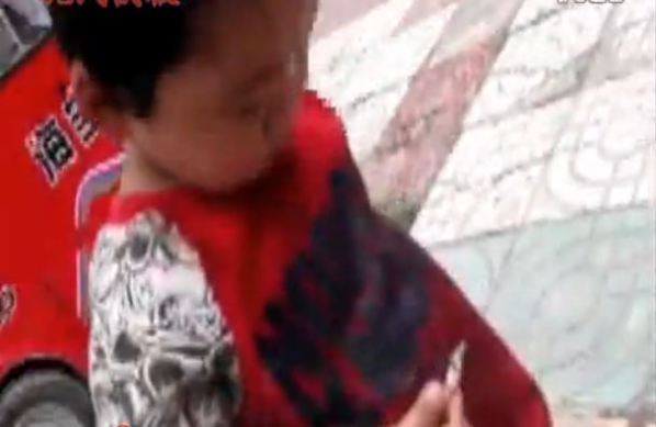 beggar child smoking suqian jiangxi